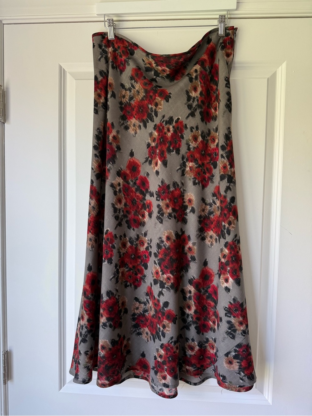 Sundance, Gray and Red Floral, Lined, Lightweight Wool Midi Skirt, Size 12
